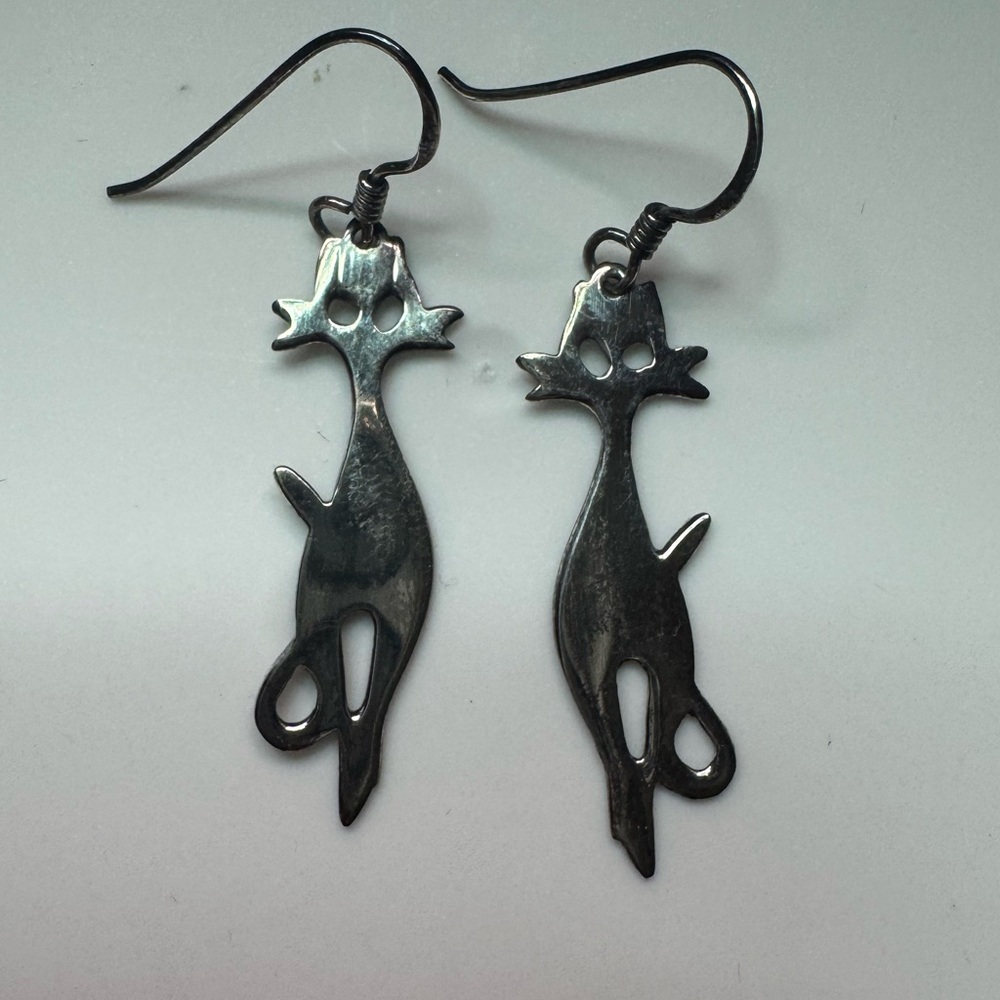 Vintage Sterling Silver Silhouette Cat Dangling Earrings